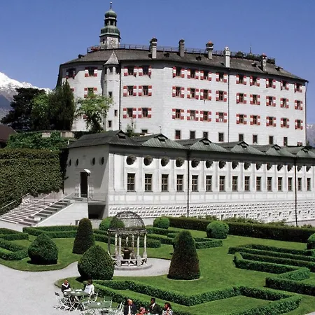 Daire Big Wilten With Free Parking- And Peaceful İnnsbruck