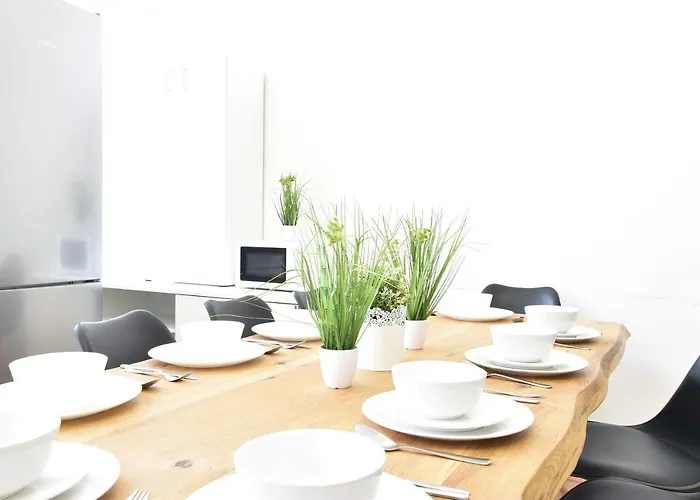 Big Wilten With Free Parking- And Peaceful דירה