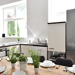 Big Wilten With Free Parking- And Peaceful Apartament